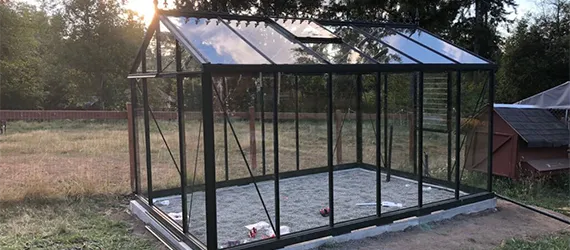 greenhouse-build-14