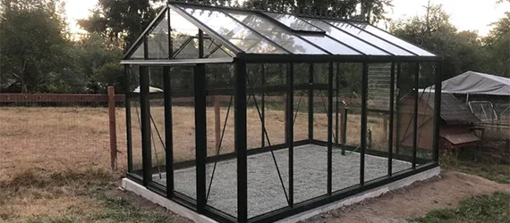 greenhouse-build-17